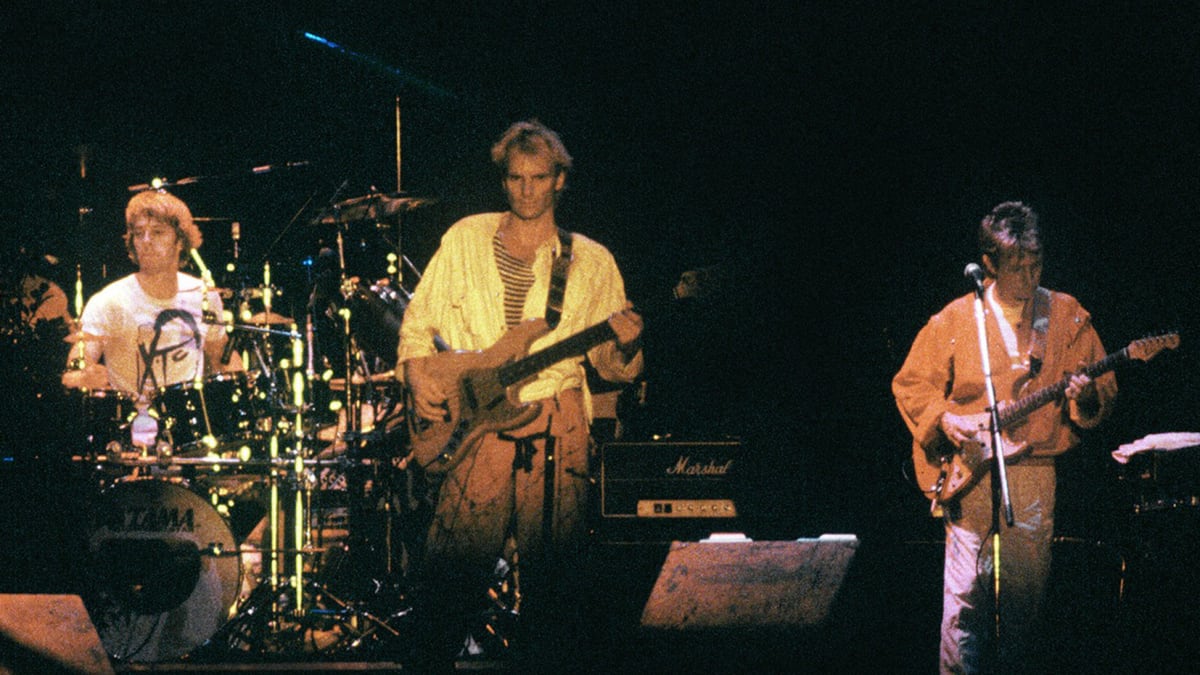 Kapela The Police ve složení Stewart Copeland, Sting a Andy Summers (zleva doprava) se brzo prosadila mezi absolutní špičku.