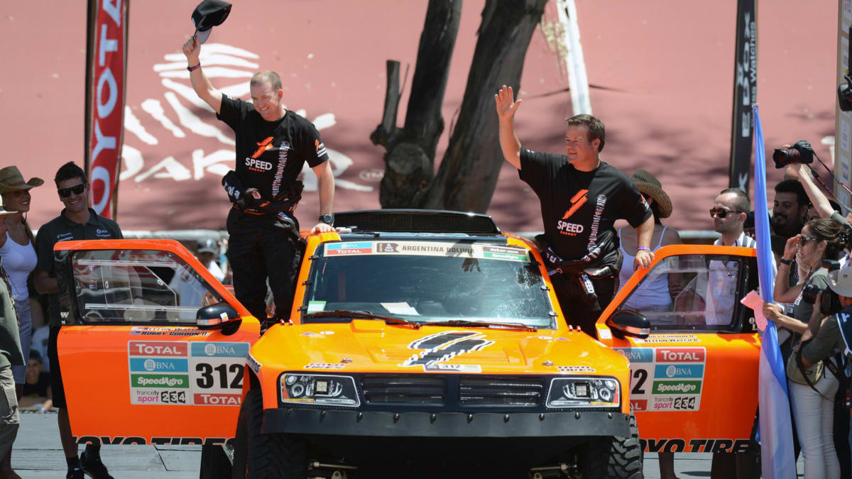 Hummer H3 pilotovaný Robbym Gordonem se neztratil ani na nejslavnějším dálkovém závodě planety Rallye Dakar.