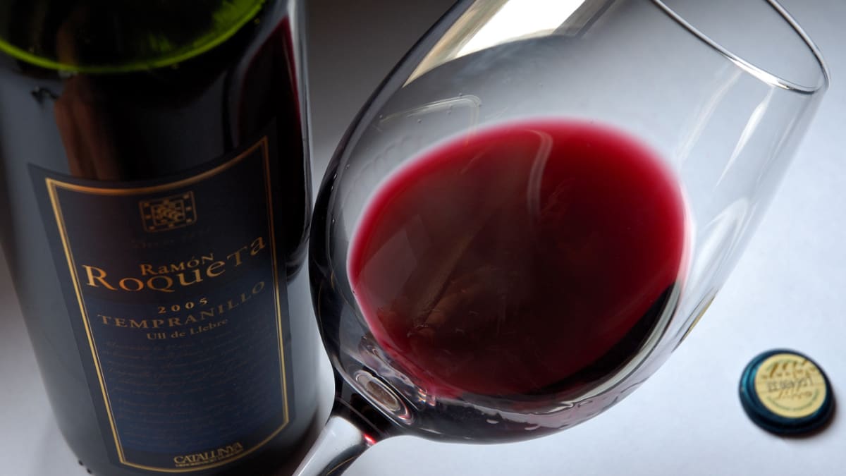Červené víno má dlouhou historii využití v oblasti medicíny a zdraví.