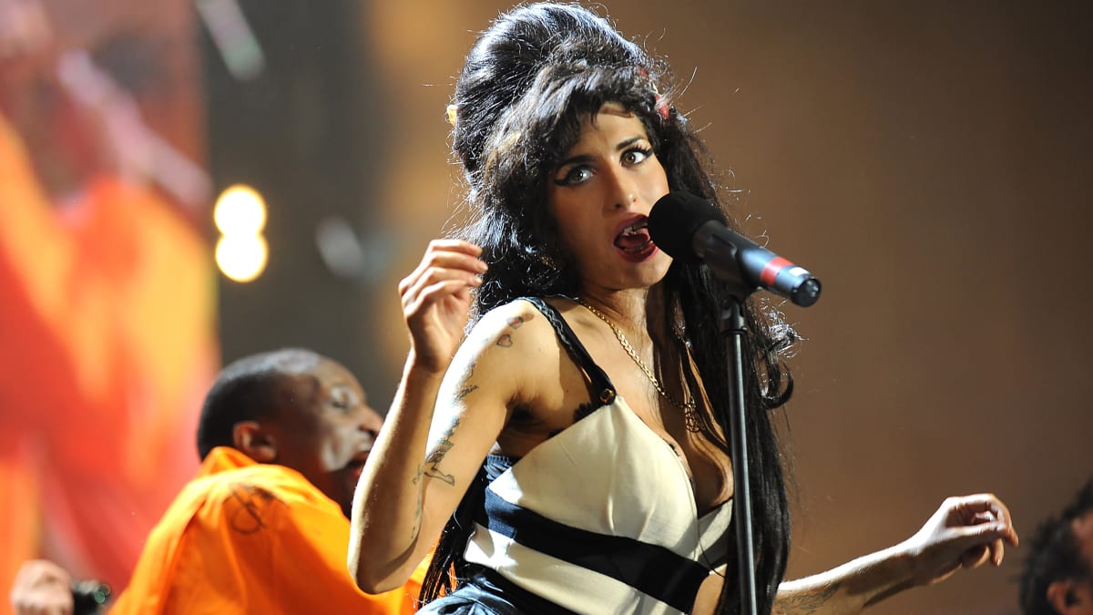 Amy Winehouse: Jen houšť a větší kapky...