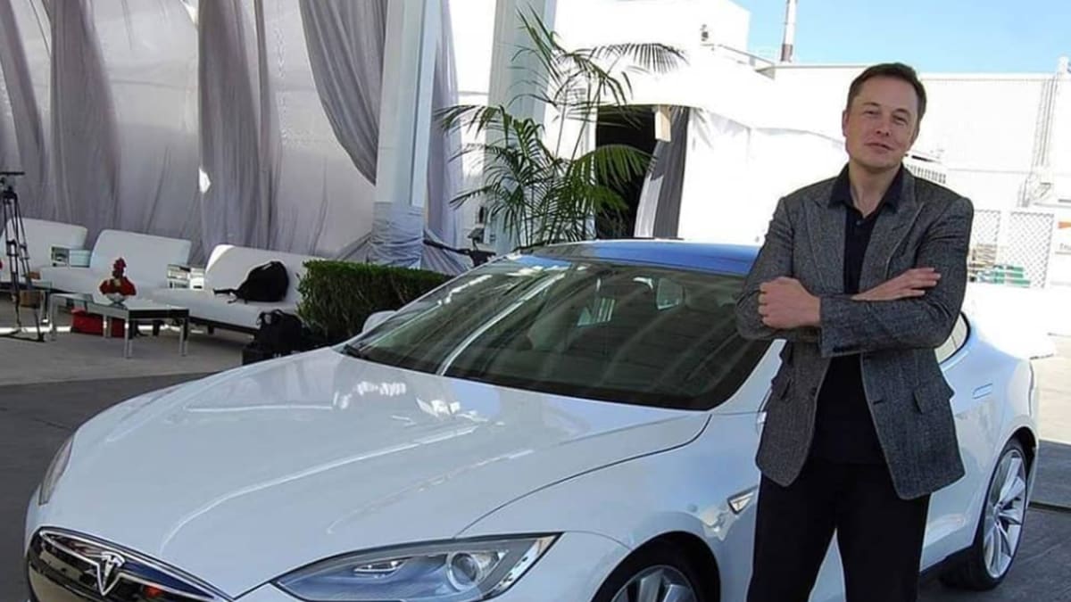 Hlavním zdrojem Muskova bohatství je automobilka Tesla.