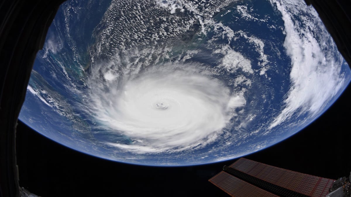 Pohled z ISS na hurikán Dorian, který na počátku září zpustošil Bahamy.