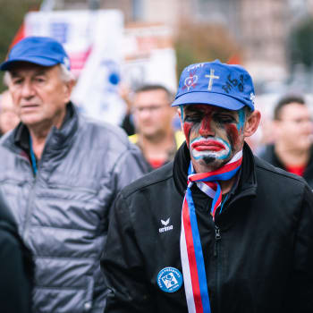 Na demonstraci odborářů v srdci Prahy se sešlo několik tisíc lidí.