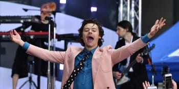 Harry Styles ovládl letošní Brit Awards, stal se i umělcem roku. Cenu si odnesla i Beyoncé