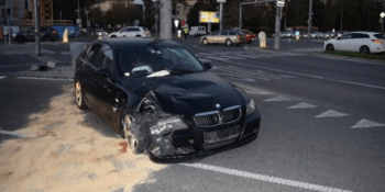Další děsivá srážka na Slovensku. Řidič v BMW smetl chodkyni, roli opět sehrál alkohol