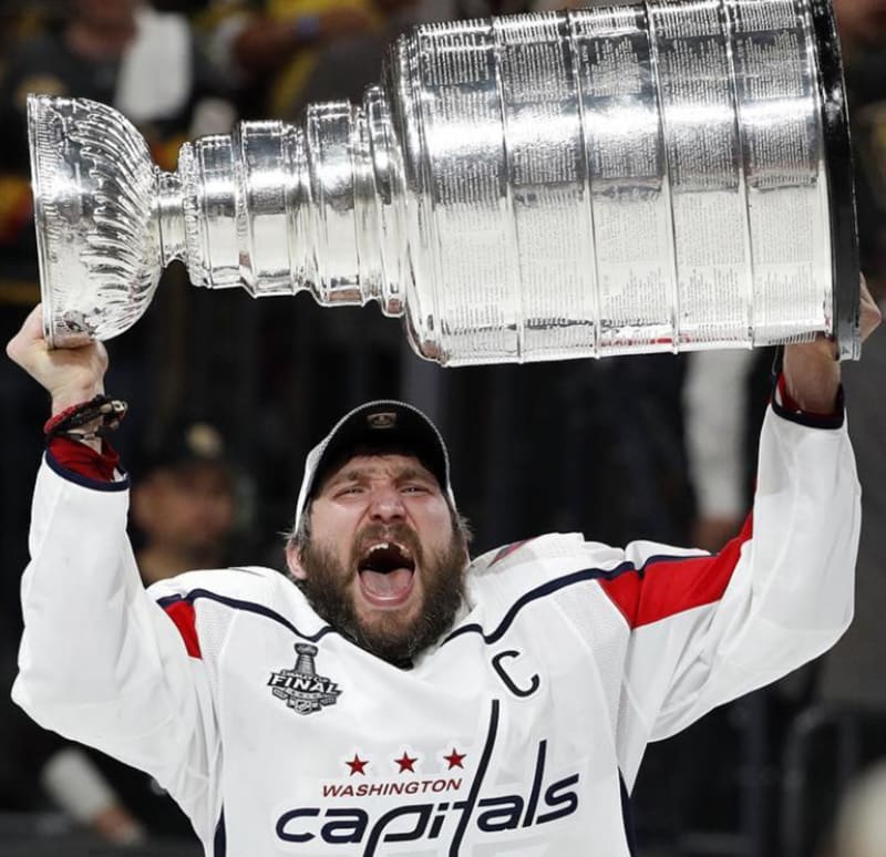 V roce 2018 se konečně mohl ruský hokejista radovat ze zisku Stanley Cupu. Navíc získal i cenu pro nejužitečnějšího hráče play-off.