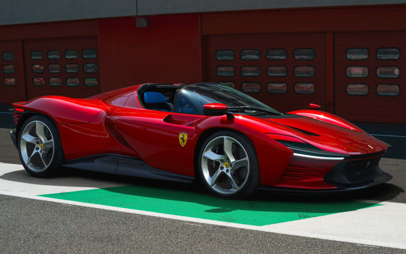 AUTO SNŮ: Ferrari Daytona SP3