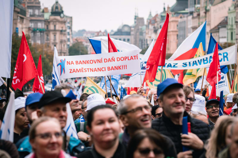 Odborářská demonstrace v srdci Prahy, 8. října 2022
