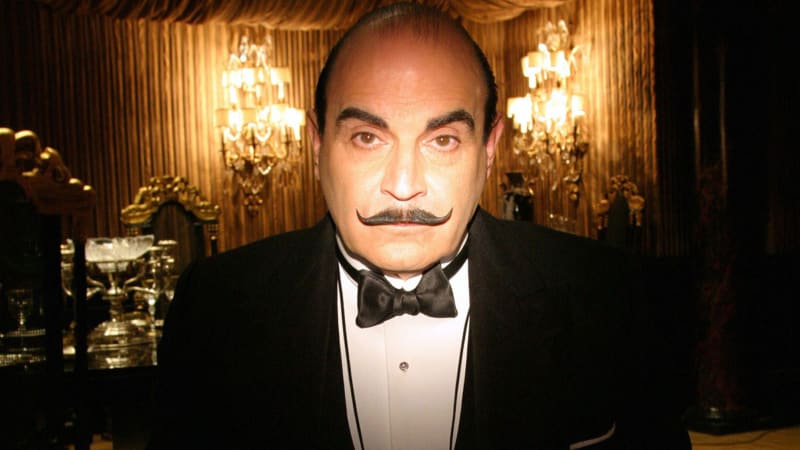 Hercule Poirot: namyšlená, výstřední, otravná bytost...
