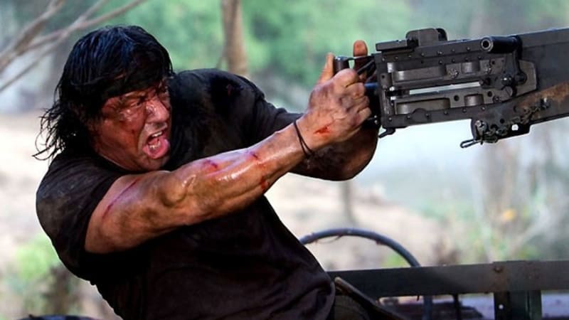 Dvaasedmdesátiletý Rambo je v kondici