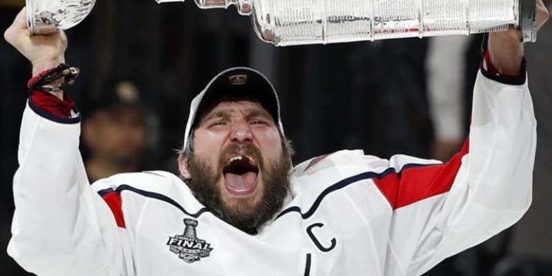 V roce 2018 se konečně mohl ruský hokejista radovat ze zisku Stanley Cupu. Navíc získal i cenu pro nejužitečnějšího hráče play-off.