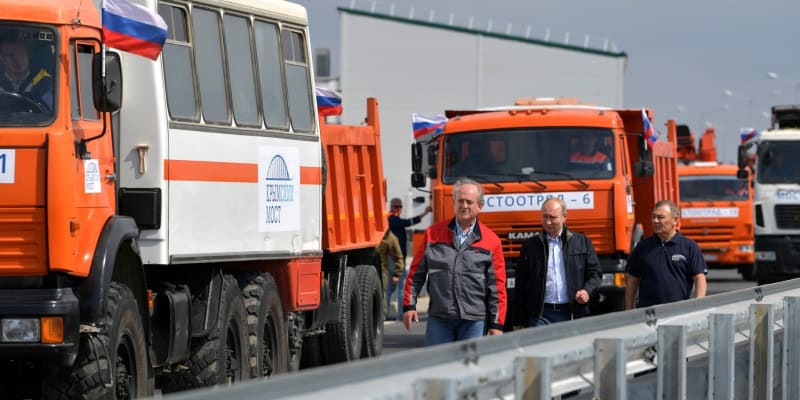Vladimir Putin při otevření Krymského mostu