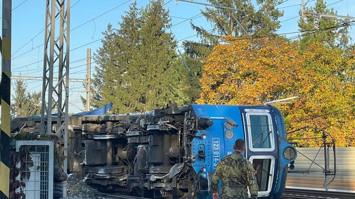 Nehoda nákladního vlaku u Poříčan