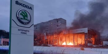 Odplata za fiktivní anexi Kaliningradu? Rusové v Záporoží rozbombardovali autosalon Škody