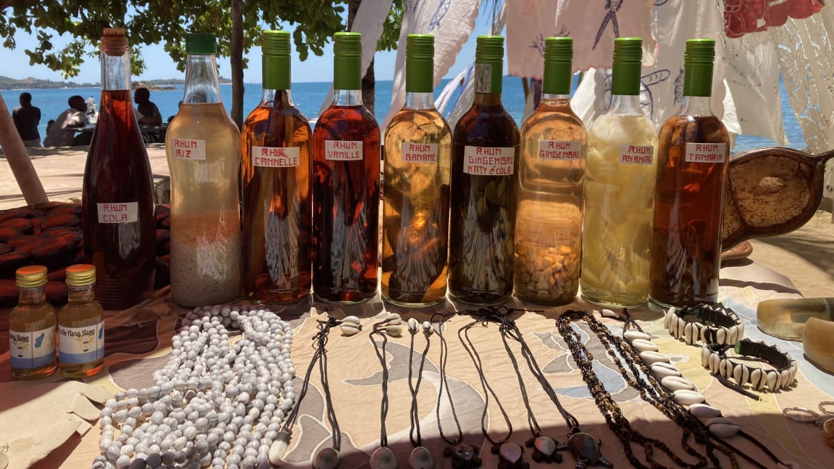 Rum všeho druhu je na Madagaskaru velice populárním pitím