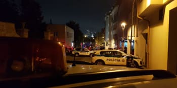 Dva mrtví po střelbě v LGBT baru v Bratislavě. K útoku se přihlásili extremisté