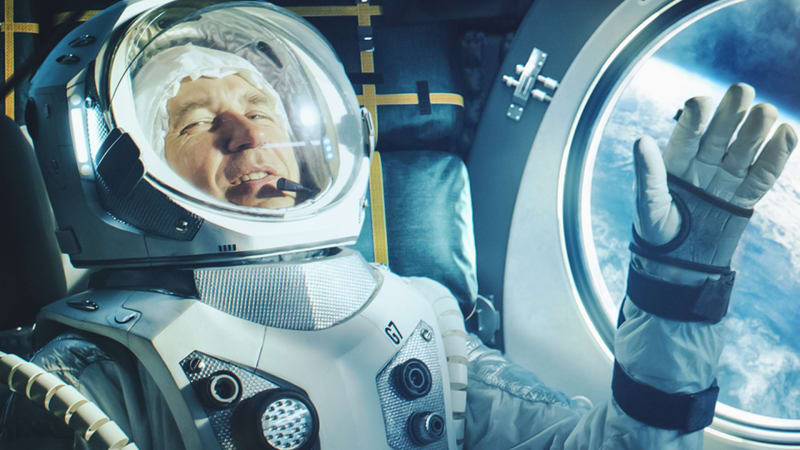 Podvod vesmírných rozměrů: Muž předstíral, že je uvězněný astronaut. Přišel si na pěkné peníze 