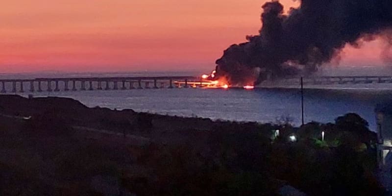 Exploze na Kerčském mostě