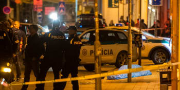 Během útoku v Bratislavě zastřelil dva lidi. Policie našla útočníka mrtvého
