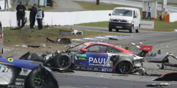 Děsivá nehoda Schumachera: Vše v pořádku, slyšel. Nakonec ho čekalo drsné prozření