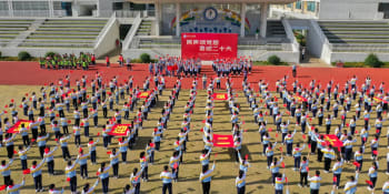 Čína den před sjezdem komunistické strany hrozí Tchaj-wanu: V nouzi použijeme násilí
