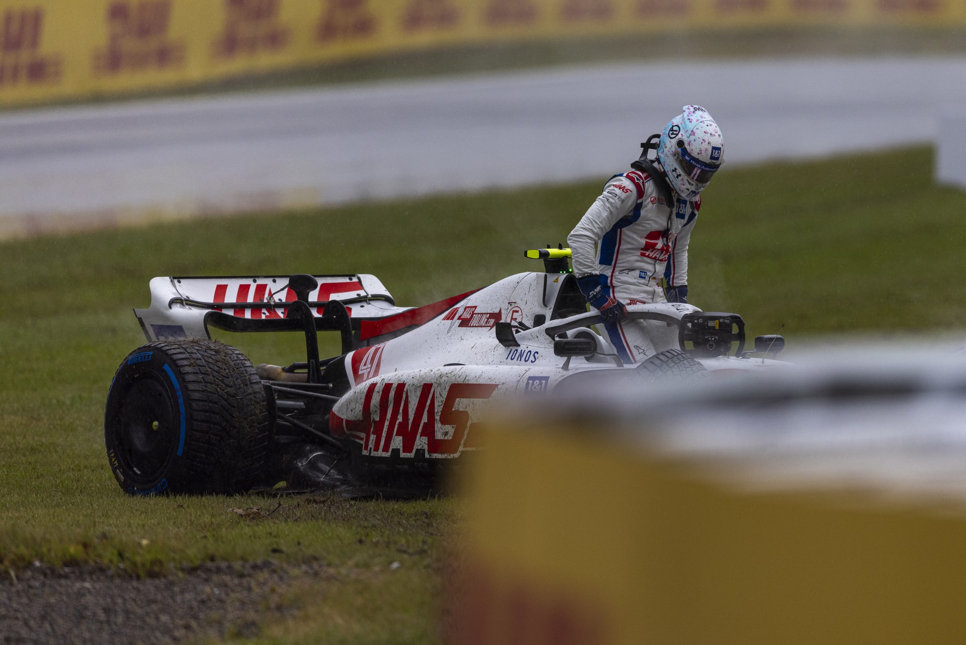 Schumacherova nehoda z tréninku před Velkou cenou Japonska