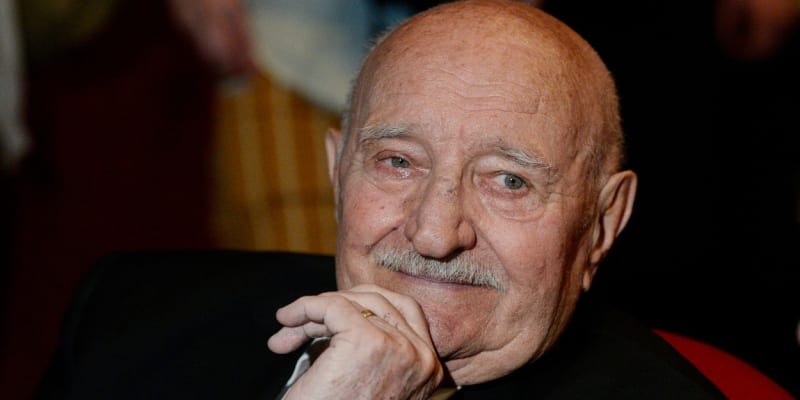 Herec Josef Somr zemřel v neděli 16. října ve věku 88 let.