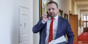 Sledujte ZÁZNAM: Stáhnou lidovci Hladíkovu nominaci na ministra? Jurečka řekne, co bude dál