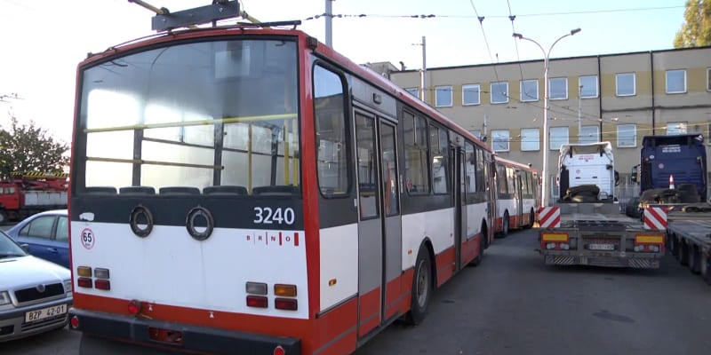 Brno Charkovu posílá vyřazené trolejbusy.
