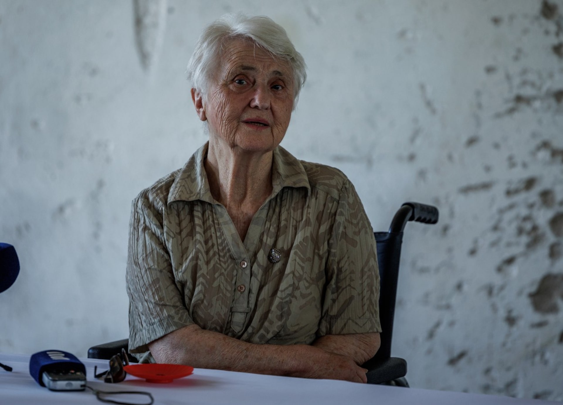 Zdena Mašínová se narodila s vážným zdravotním postižením kloubů na nohou.