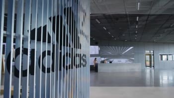 Adidas přerušil spolupráci s Kanyem Westem. Společnosti vadí jeho antisemitské výroky