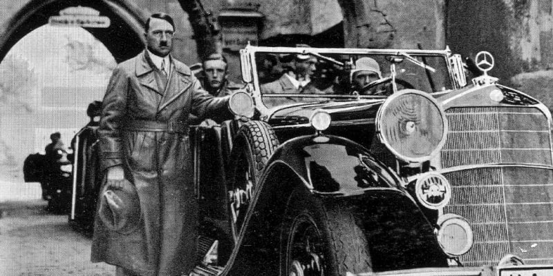 Hitler a jeho obrněný mercedes