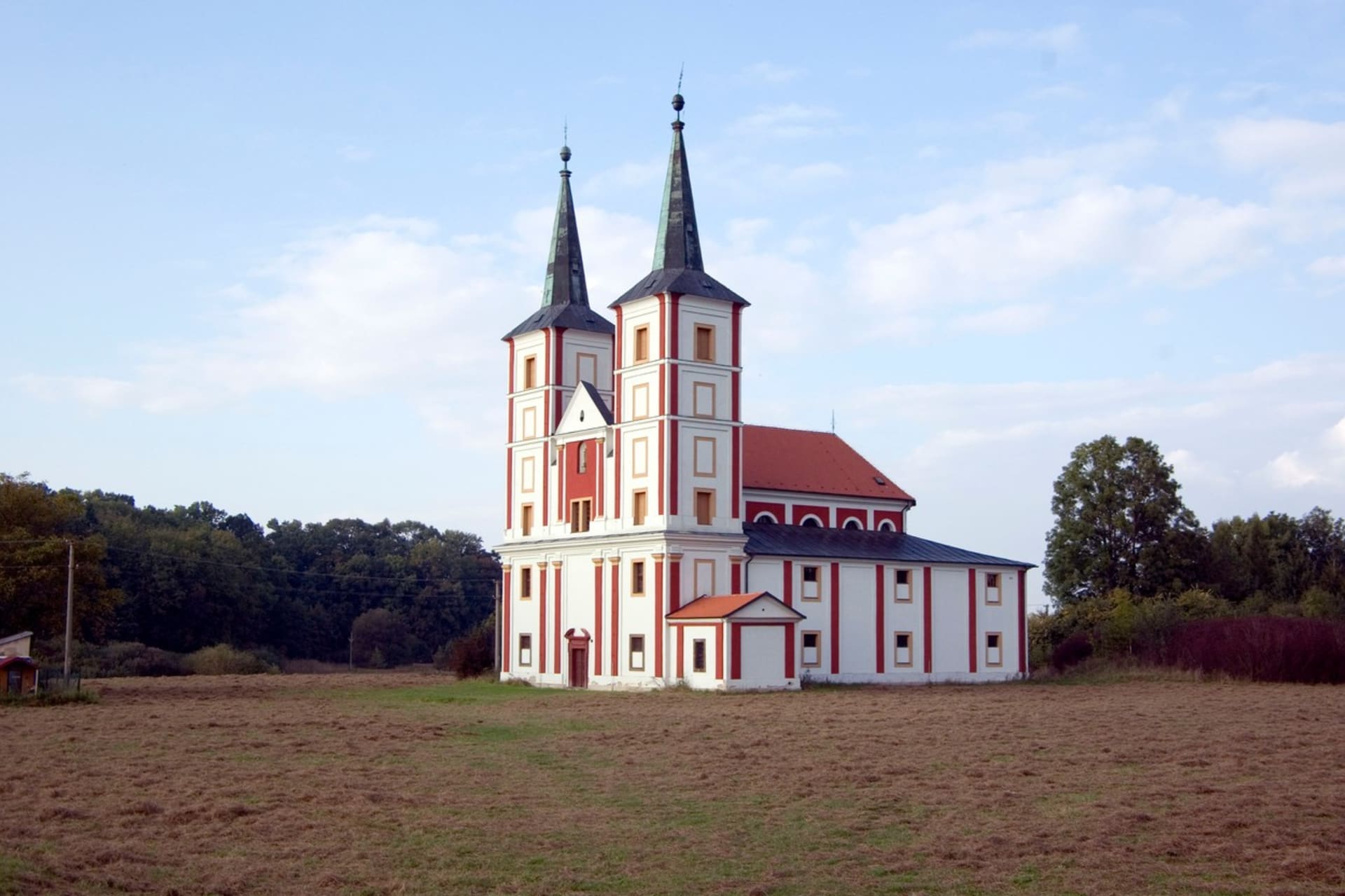 Na místě podlažického kláštera dnes stojí kostel