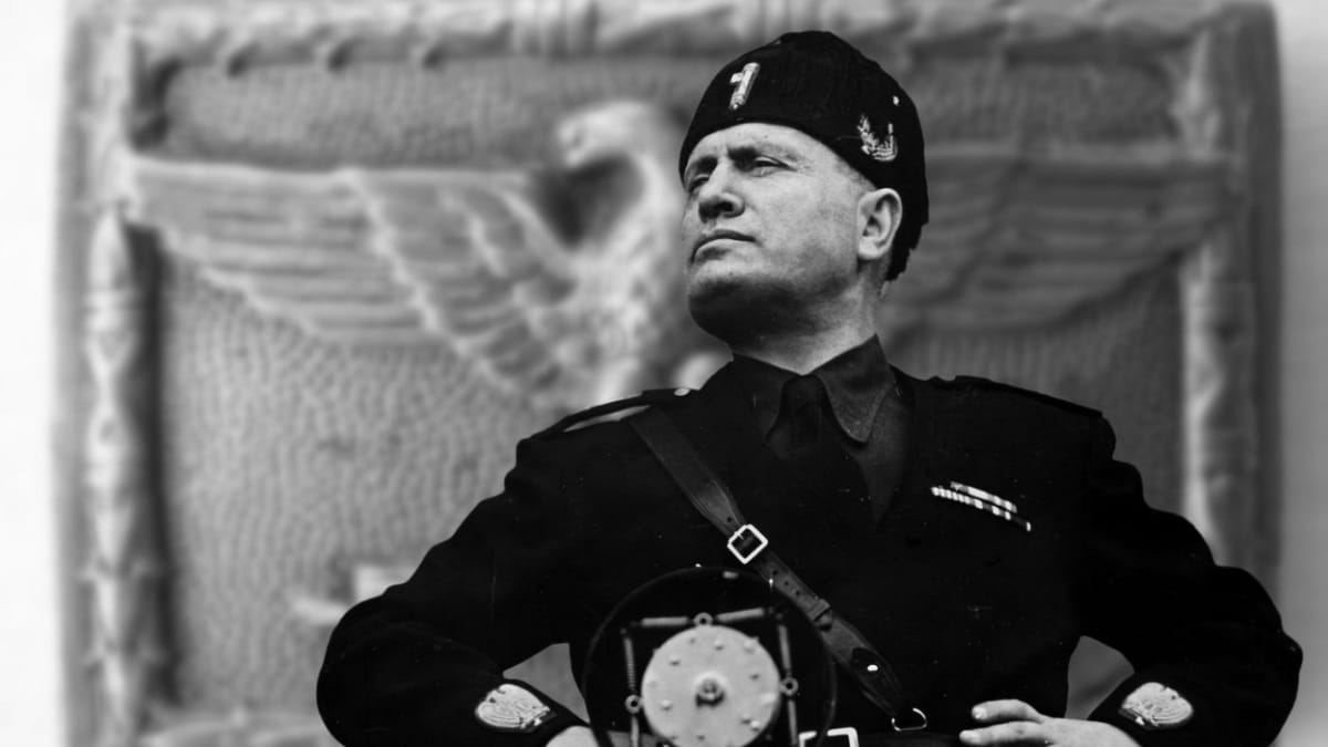 Italský diktátor Benito Mussolini. Muž, který má podle historika Zubova některé rysy společné s Putinem.