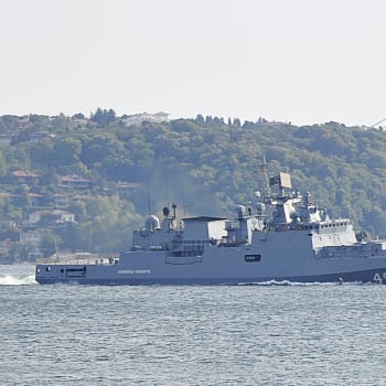 Ruská fregata Admiral Makarov