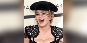 Madonna šokovala fanoušky, v 64 letech zapózovala nahoře bez. Proboha proč, nechápe Krainová