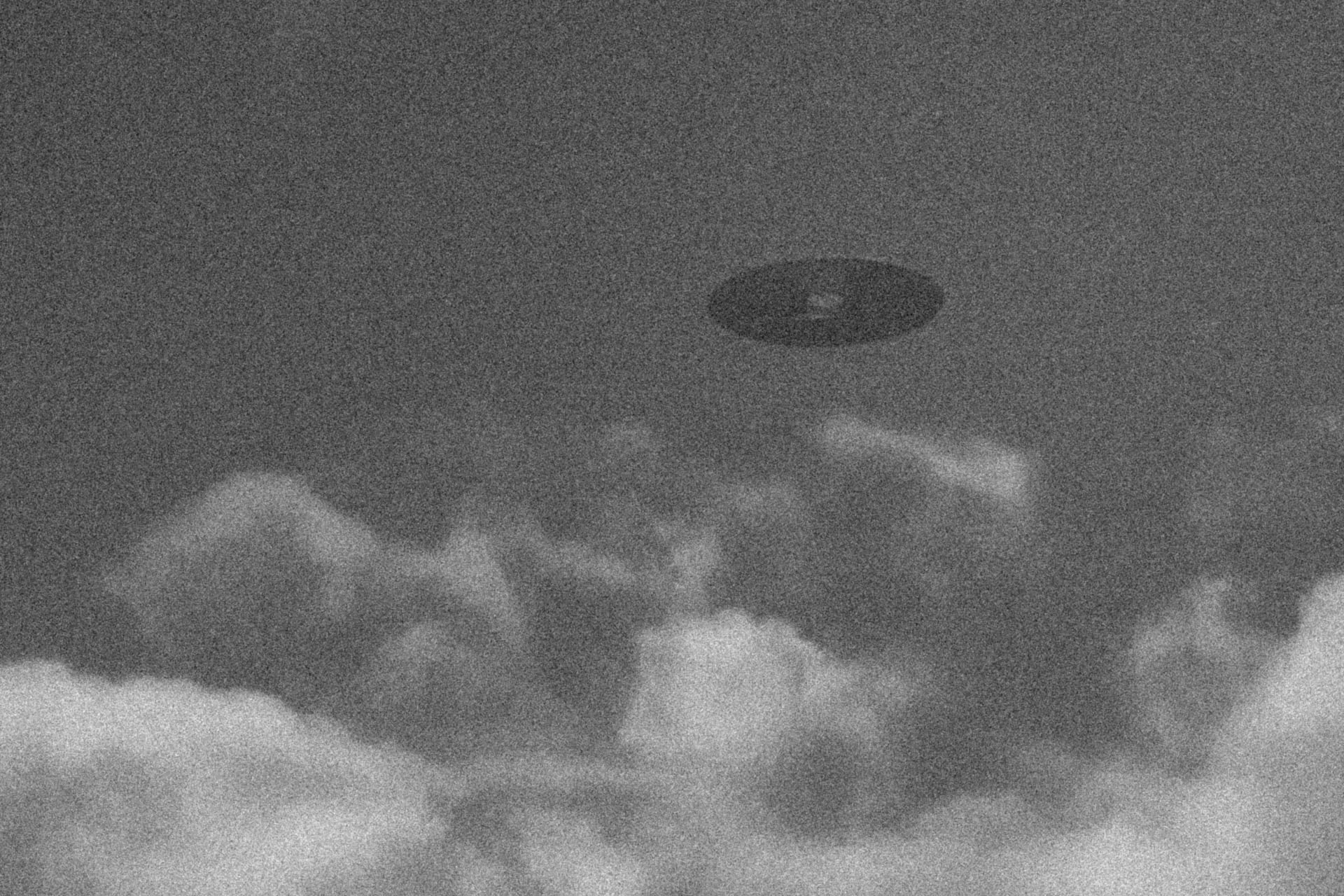 Pentagon uvedl, že vyřešil řadu případů pozorování UFO. Jsou to drony. 