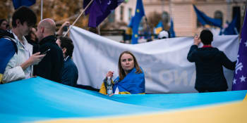 Exkluzivní průzkum: Většina Čechů chce vítězství Ukrajiny. Polovina voličů SPD přeje Rusku