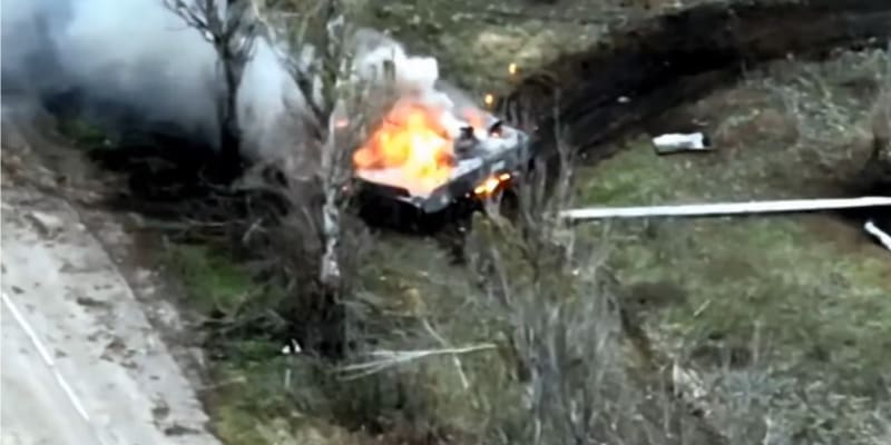 Zničený ruský obrněný vůz BMP, (ilustrační foto)