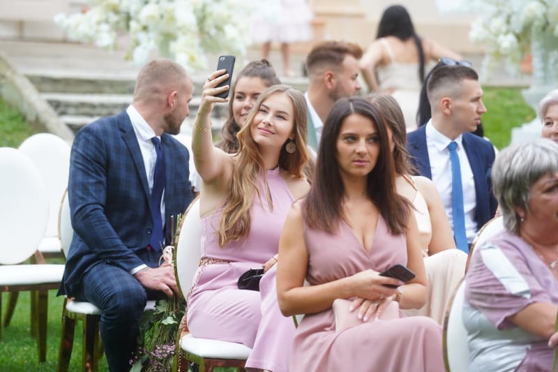 Dominika Myslivcová vdává mladší sestru Natálku