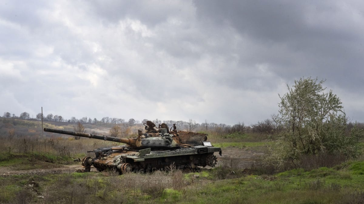 Zničený ruský tank, (30. října 2022)