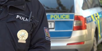 Podivný případ v Řepích. U tramvaje našli tělo 40letého muže, po cizím zavinění ani stopa
