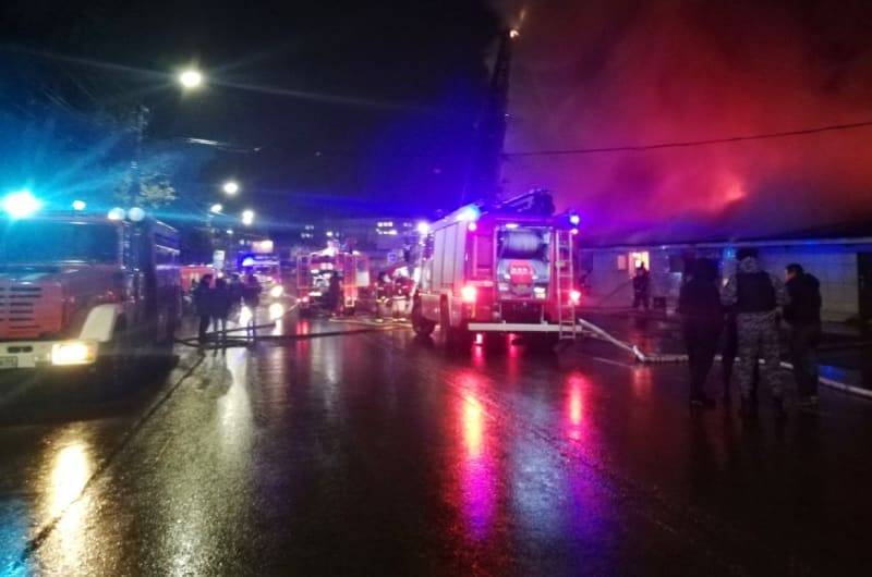 Hasiči, kteří zasahovali v klubu Polygon po půlnoci, z budovy evakuovali na 250 lidí.