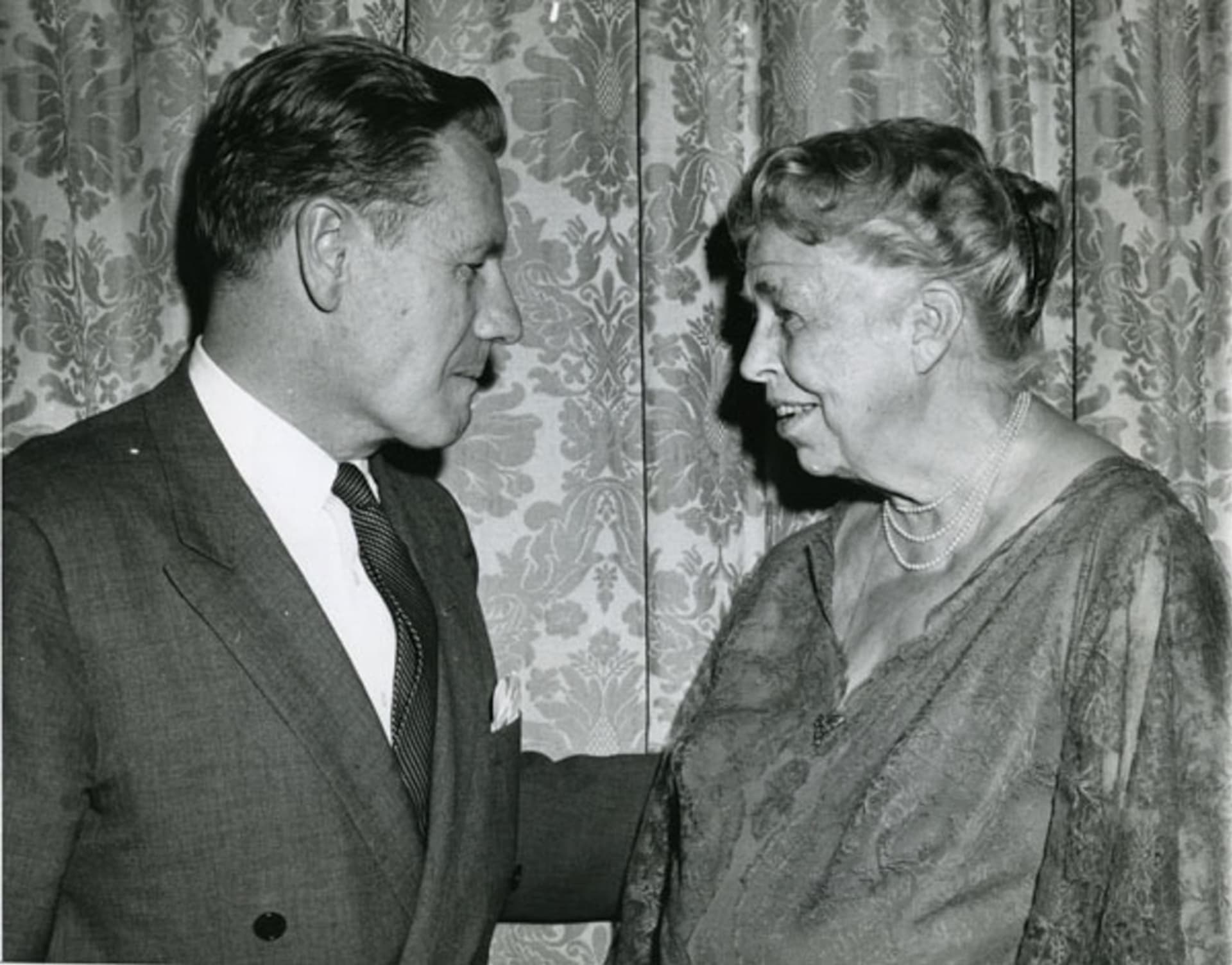 Eleanor si dopisy s milenkou vyměňovala až do své smrti v roce 1962.