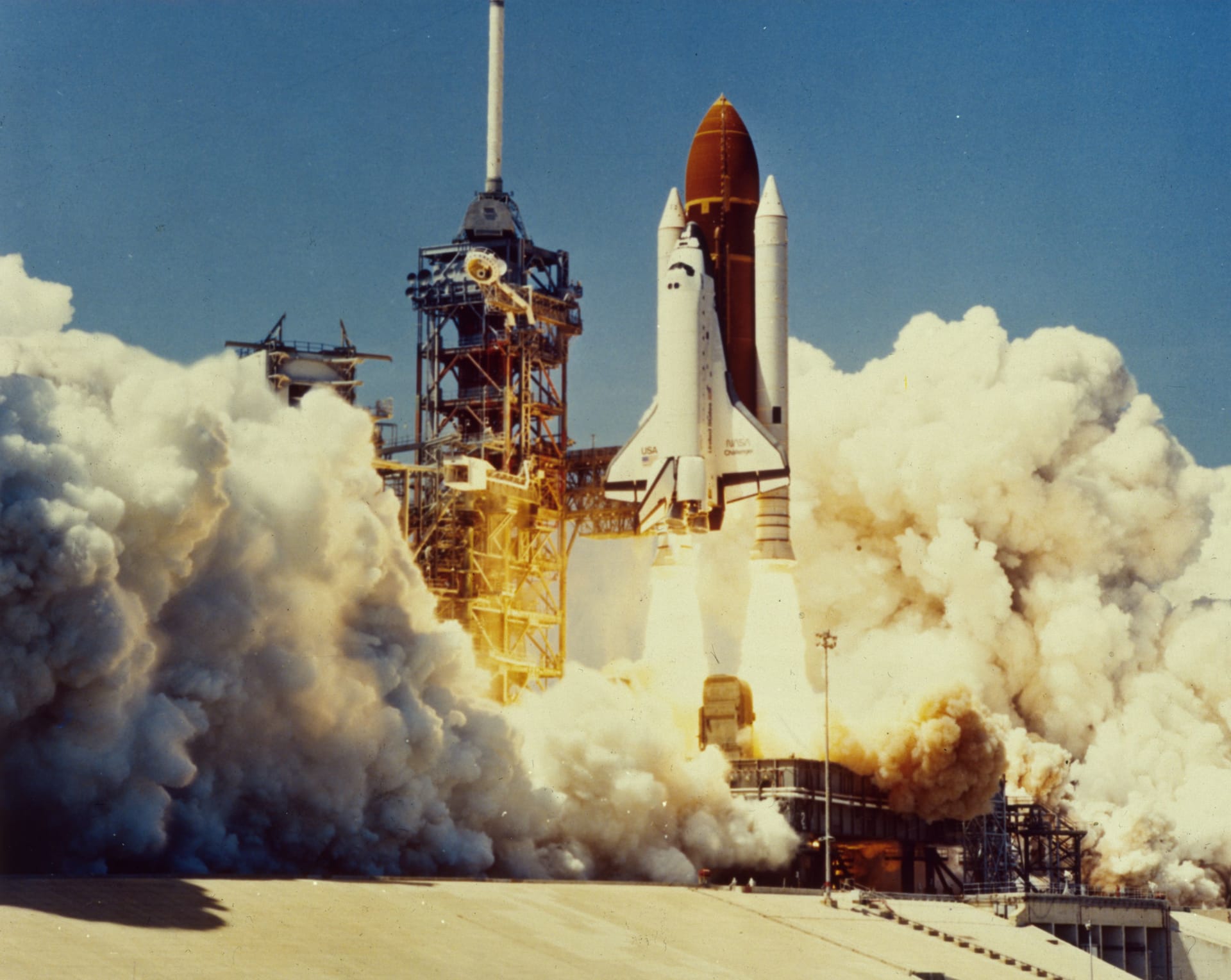 Start raketoplánu Challenger probíhal bez problémů