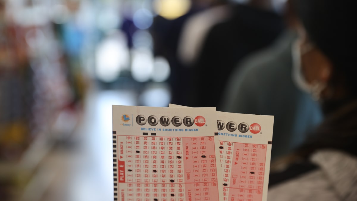 V americké loterii Powerball padl rekordní jackpot, výhra činí přes dvě miliardy dolarů.