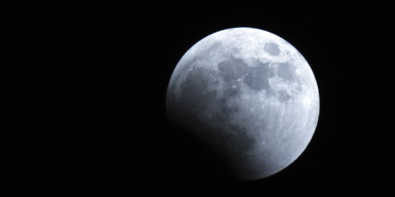 Zatmění Měsíce v Japonsku (8. listopadu 2022)
