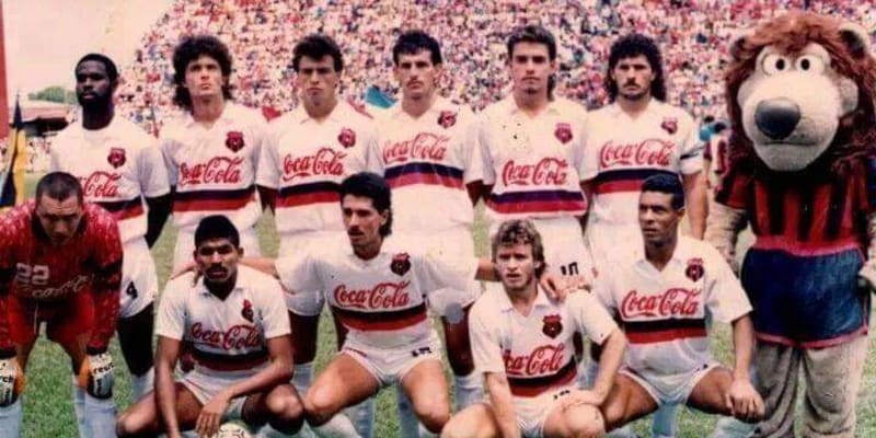 Pavel Karoch se svým kostarickým týmem