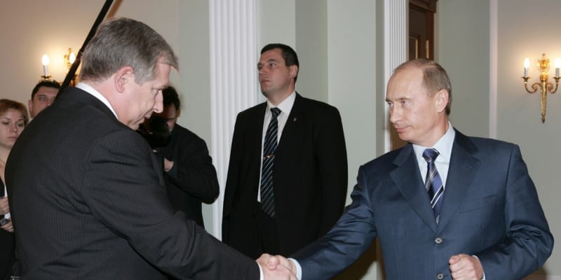 Viktor Čerkesov společně s prezidentem Vladimirem Putinem