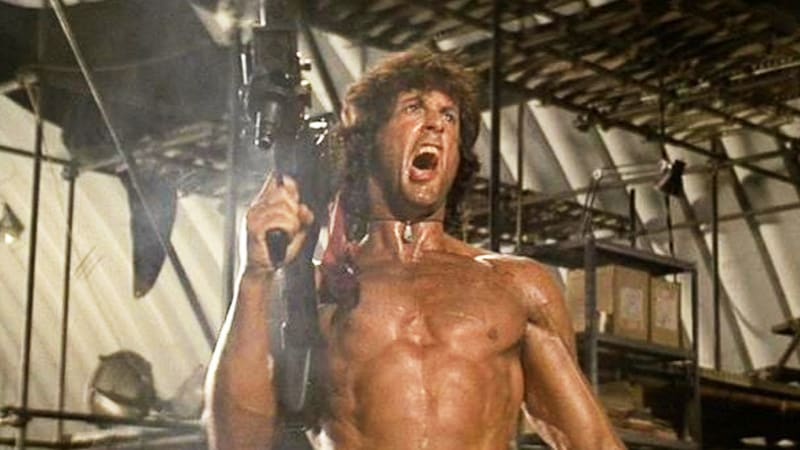 John Rambo by měl přestat střílet do vzduchu